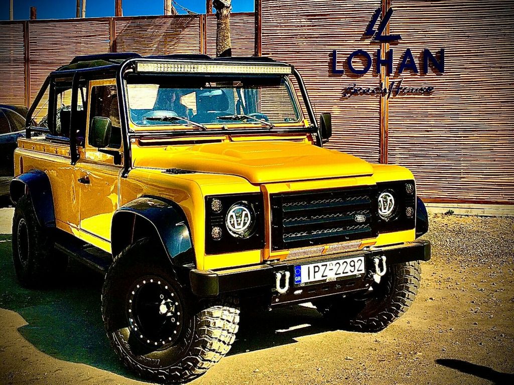 Land Rover Defender 1991
