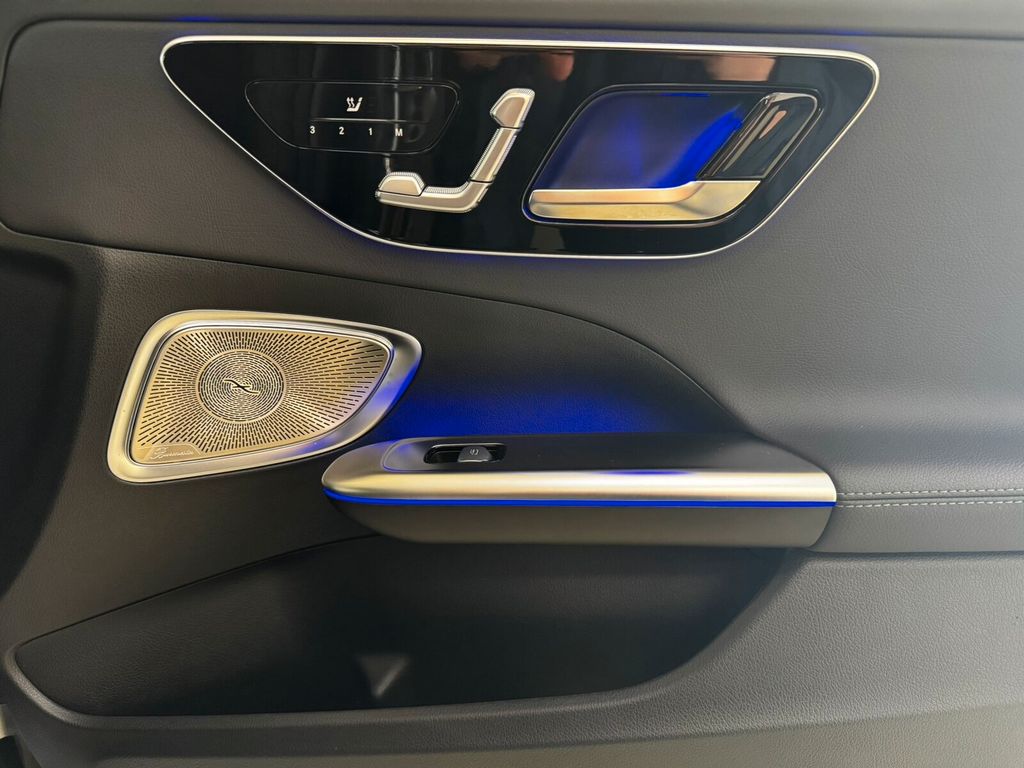 Mercedes-Benz C 300 2024