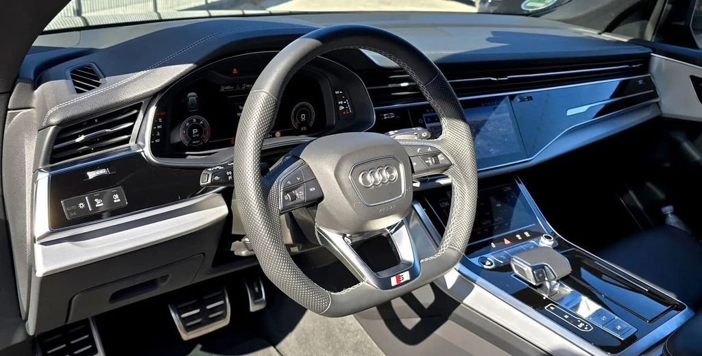 Audi Q8 2024