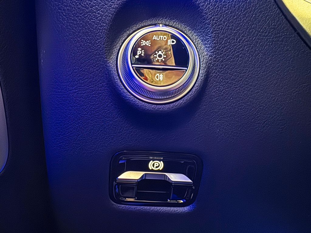 Mercedes-Benz C 300 2024