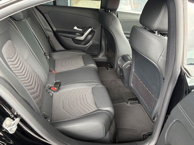 Mercedes-Benz CLA 180 2024