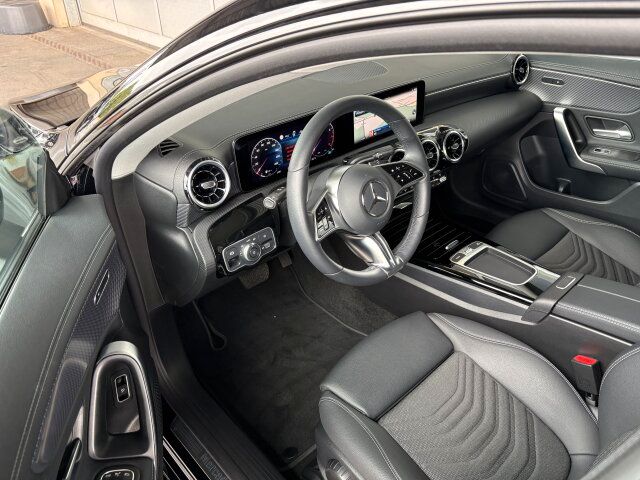 Mercedes-Benz CLA 180 2024