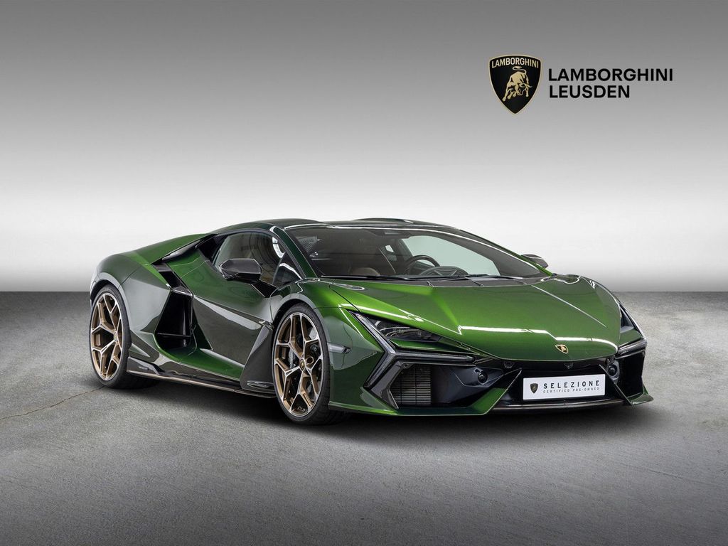 Lamborghini Revuelto 2025