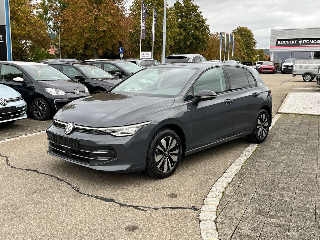 Volkswagen Golf 2024
