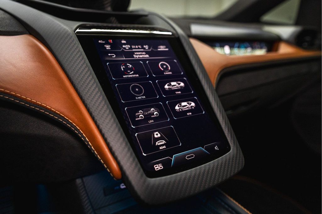 Lamborghini Revuelto 2025