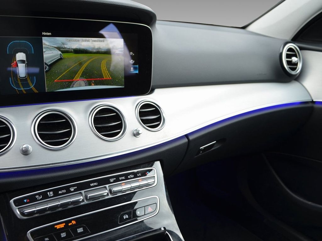 Mercedes-Benz E 220 2021