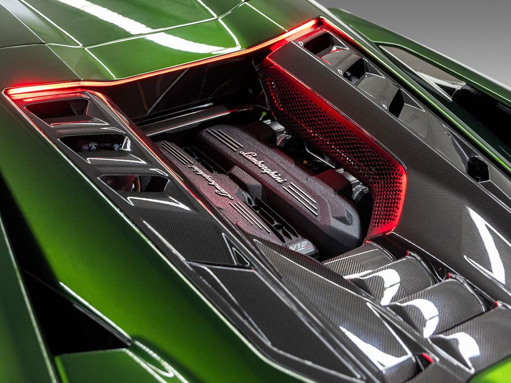 Lamborghini Revuelto 2025