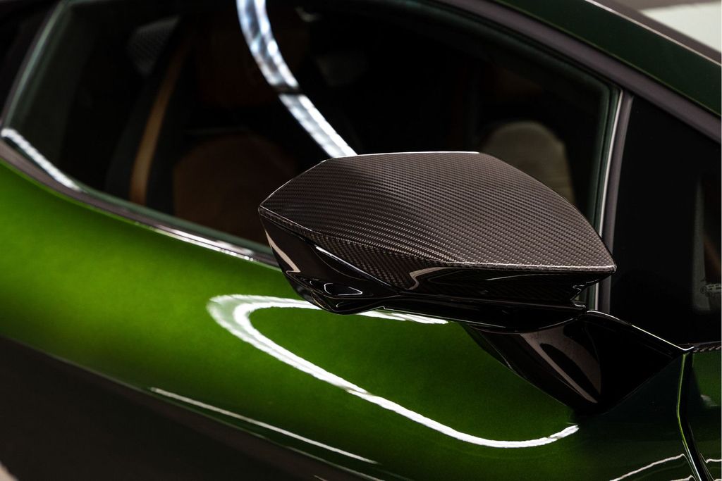 Lamborghini Revuelto 2025