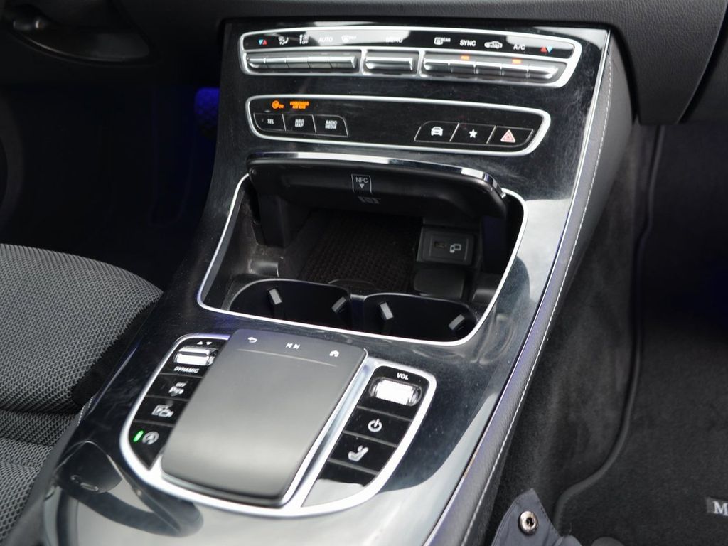 Mercedes-Benz E 220 2021