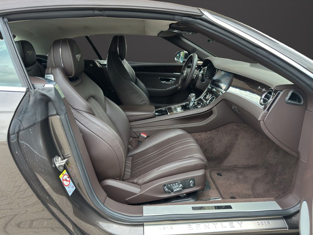 Bentley Continental GTC 2019