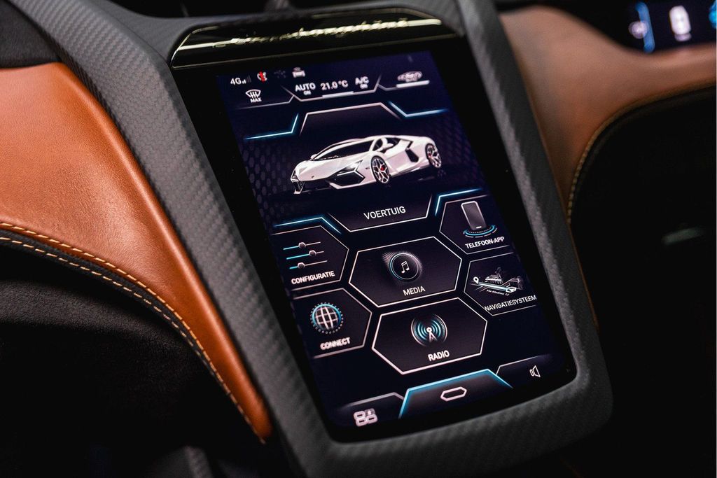 Lamborghini Revuelto 2025