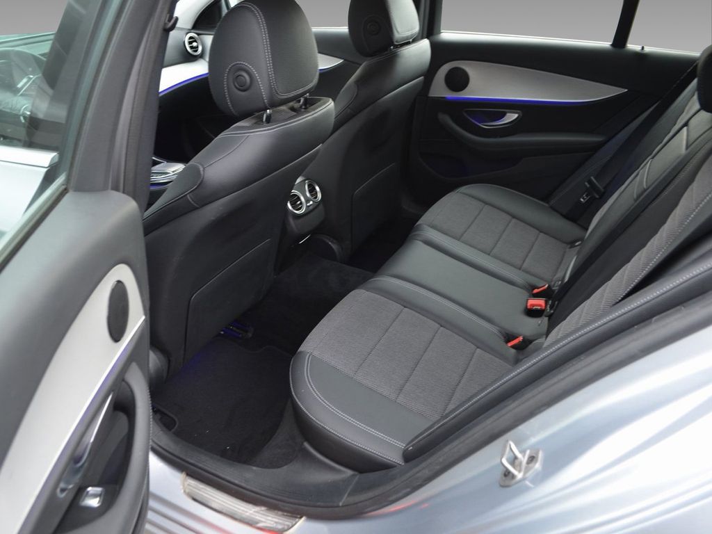 Mercedes-Benz E 220 2021