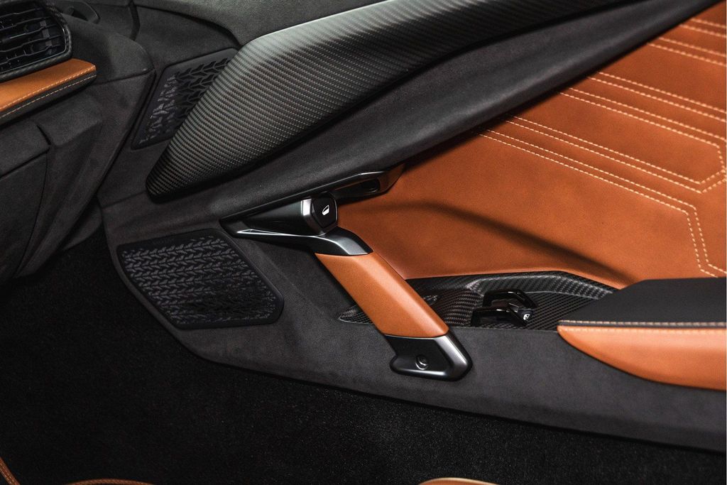 Lamborghini Revuelto 2025