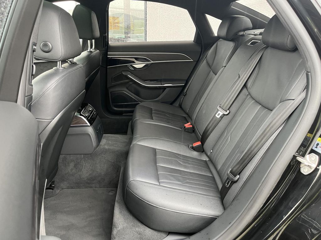 Audi A8 2022