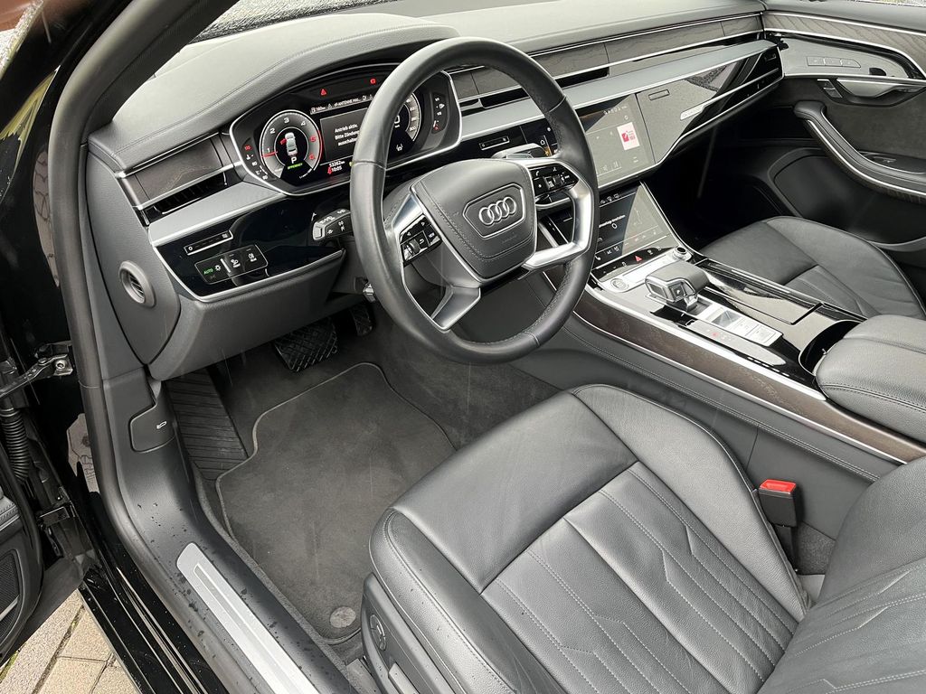 Audi A8 2022