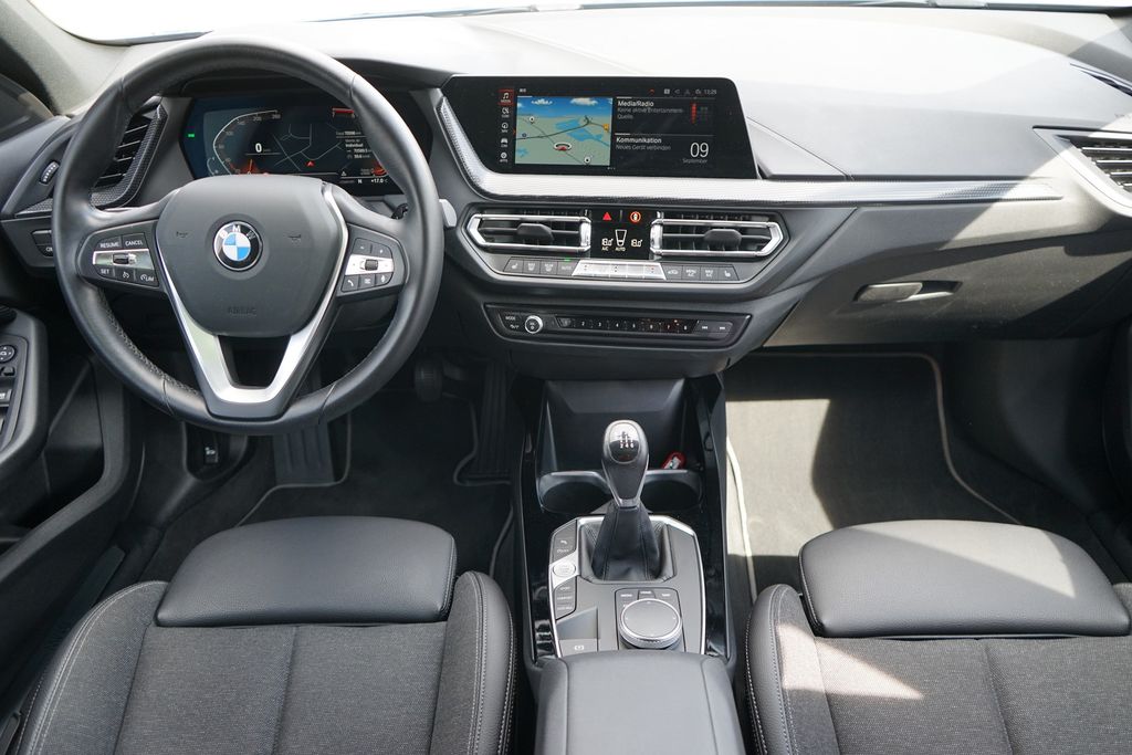 BMW 118 2022