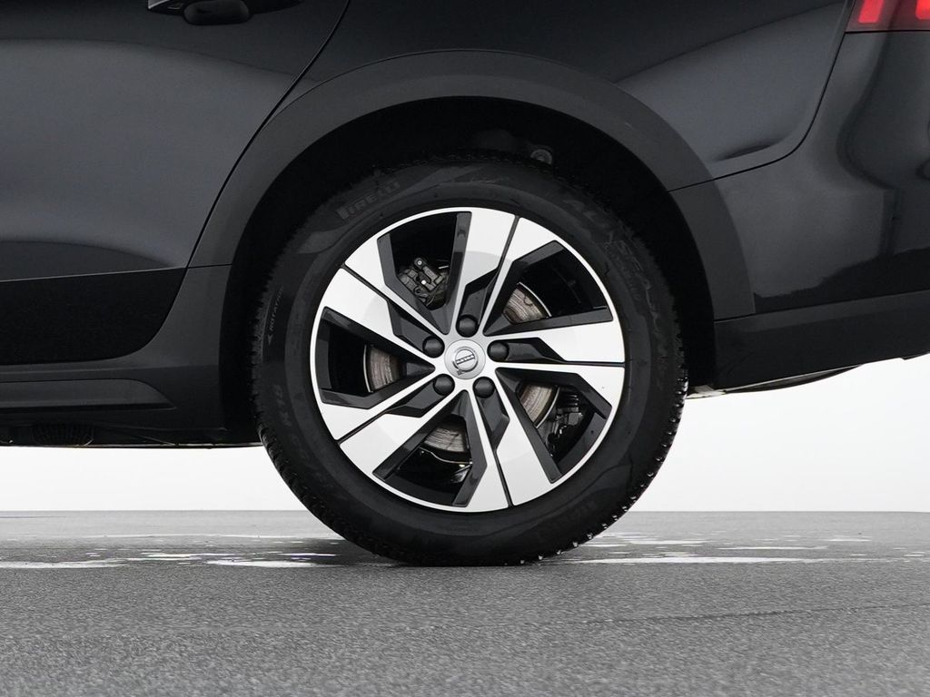 Volvo V60 Cross Country 2023