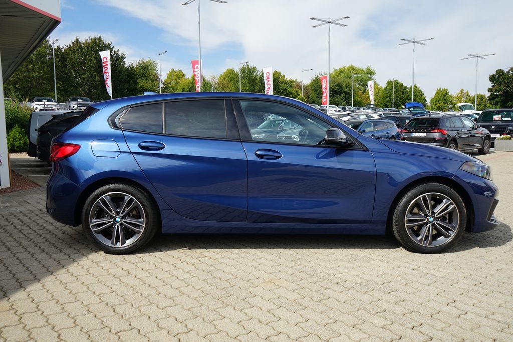 BMW 118 2022