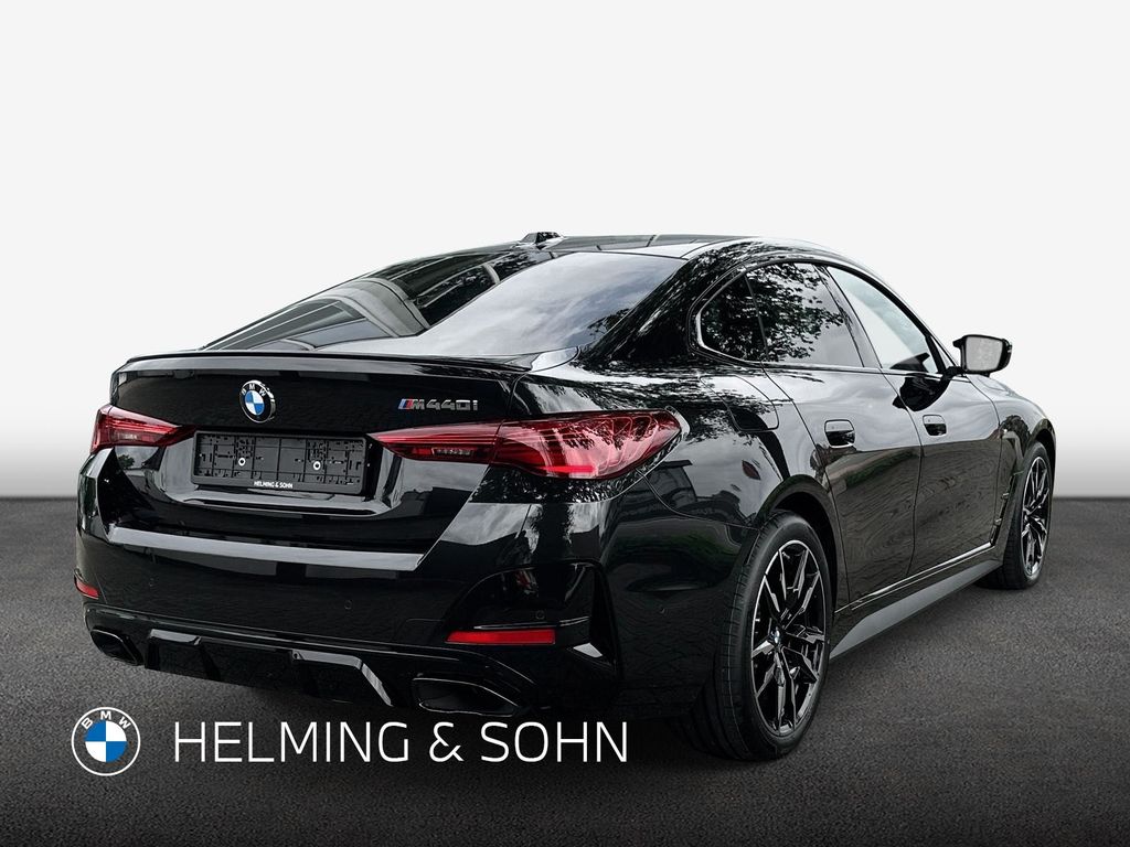 BMW M440