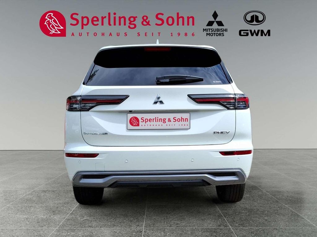 Mitsubishi Outlander 2025