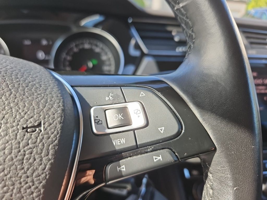 Volkswagen Touran 2021