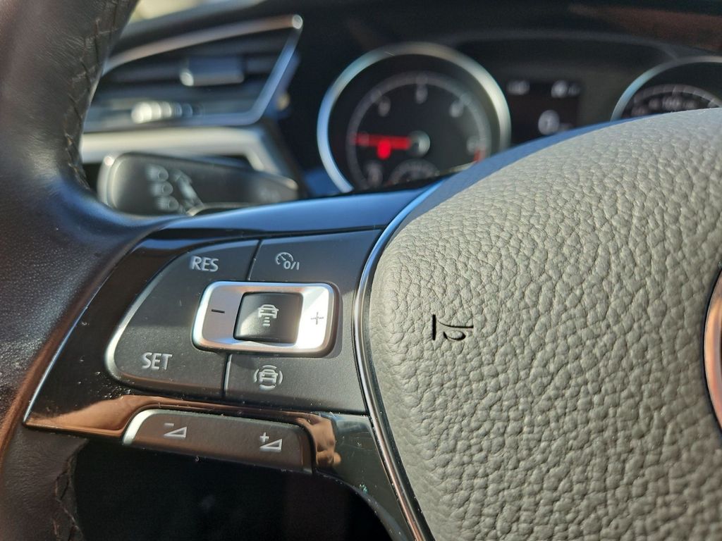 Volkswagen Touran 2021