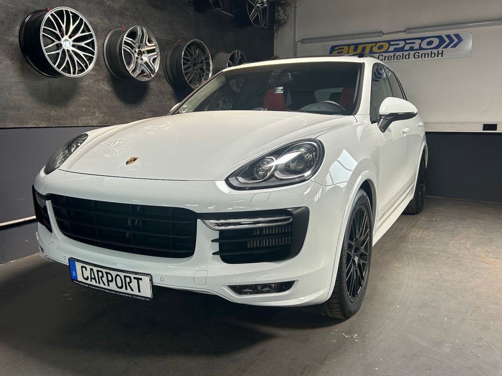Porsche Cayenne 2015