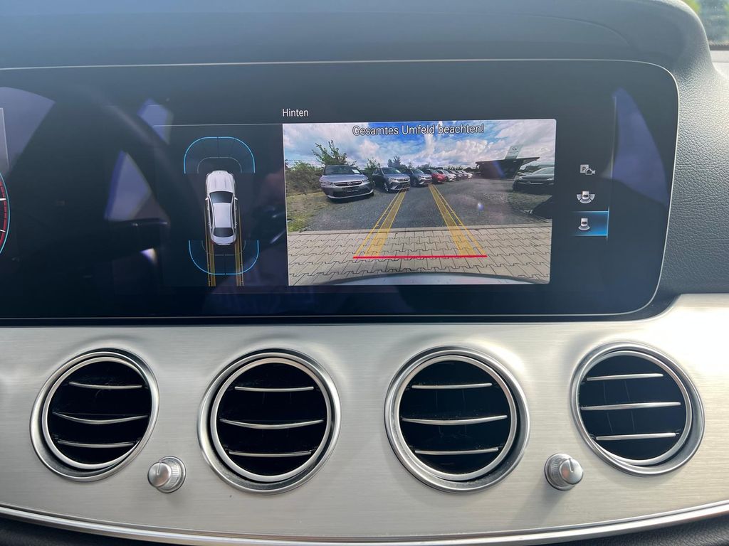 Mercedes-Benz E 220 2021