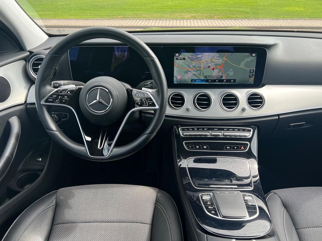 Mercedes-Benz E 220 2021