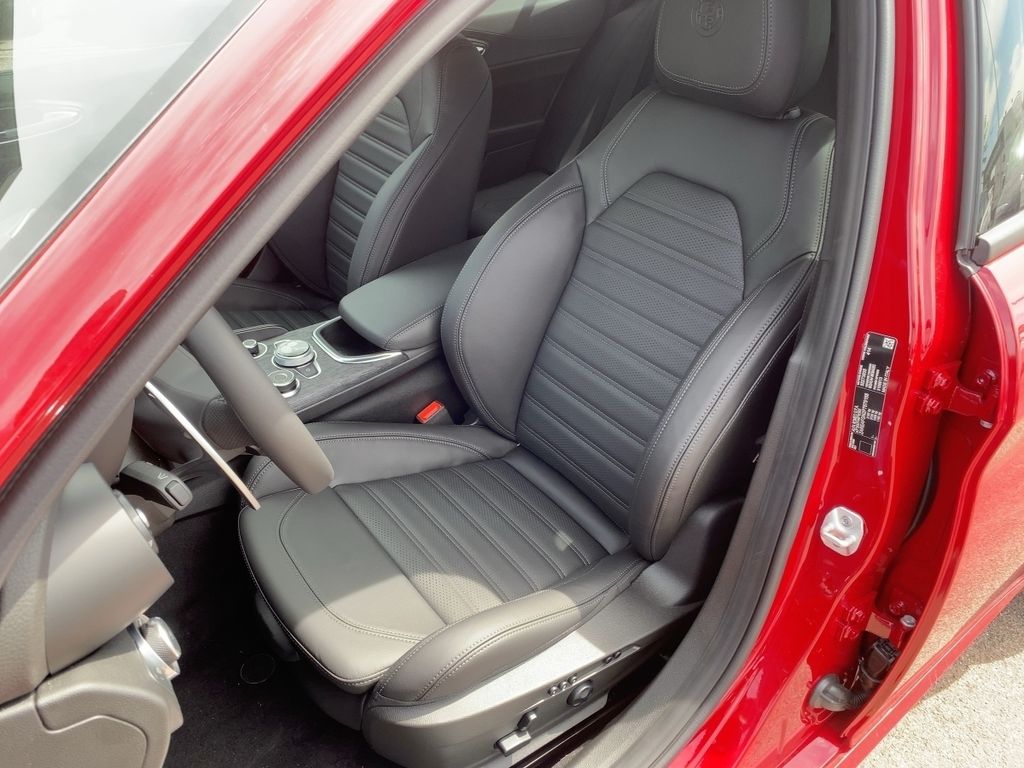 Alfa Romeo Giulia 2024