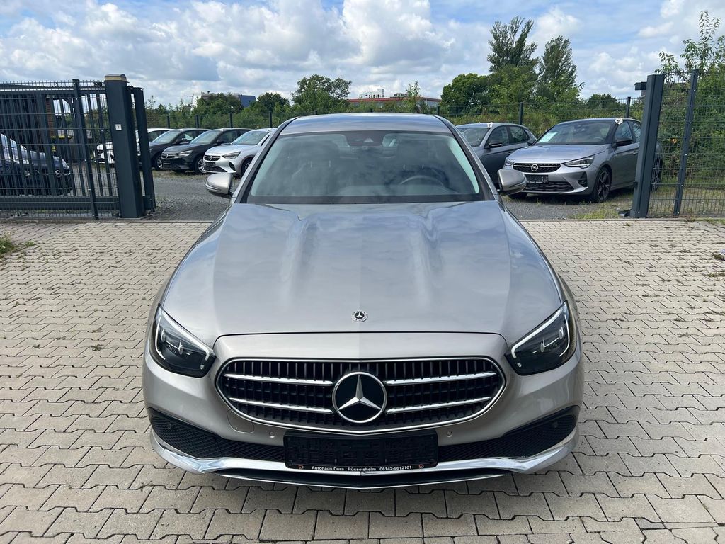 Mercedes-Benz E 220 2021