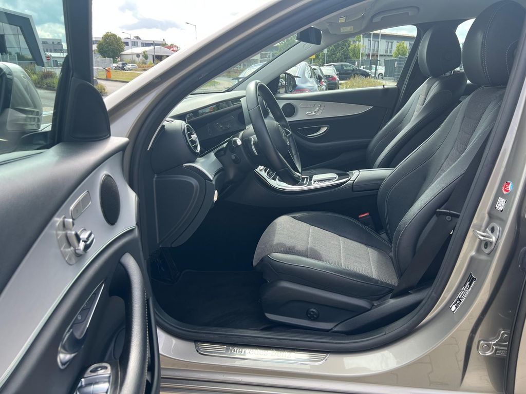 Mercedes-Benz E 220 2021
