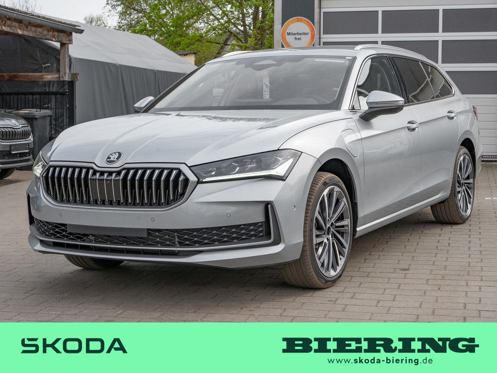 Skoda Superb 2025