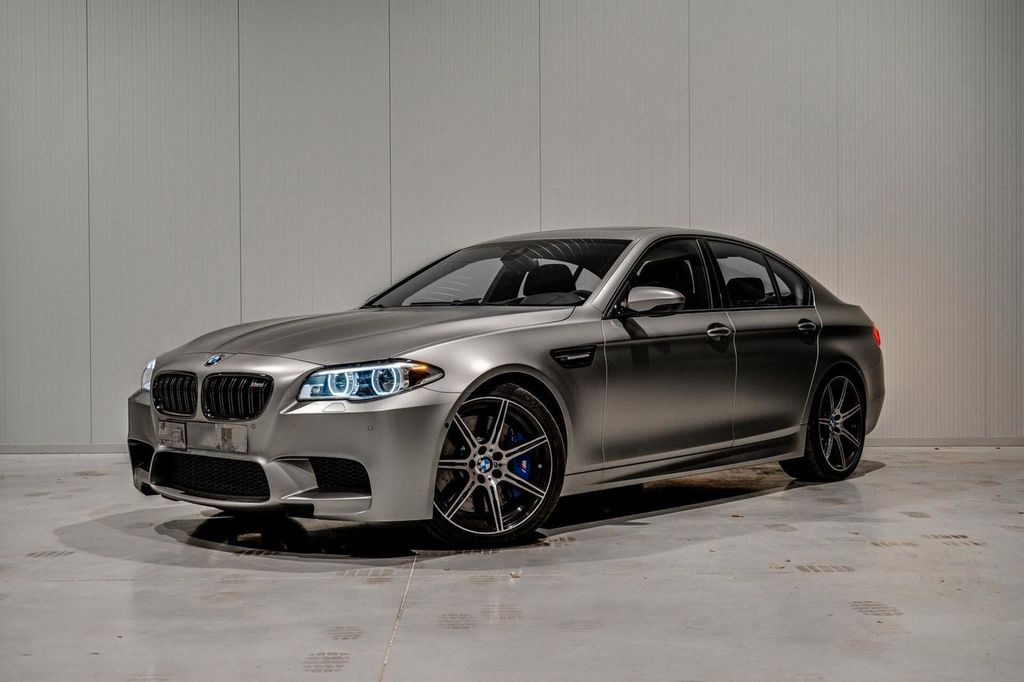 BMW M5 2015