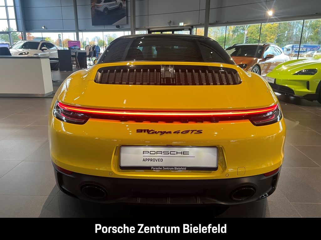 Porsche 992 2023