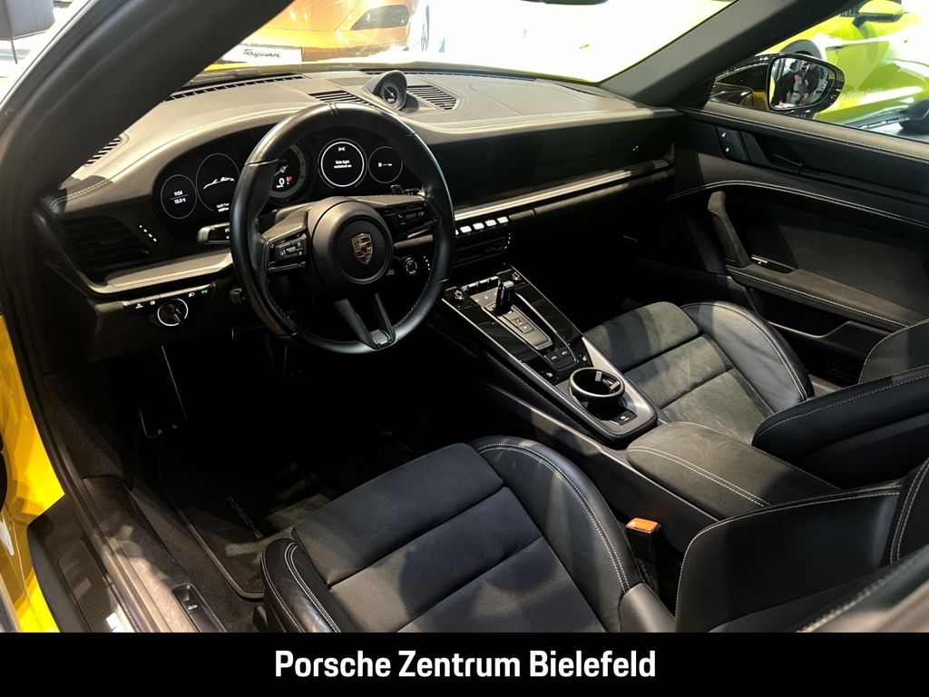 Porsche 992 2023