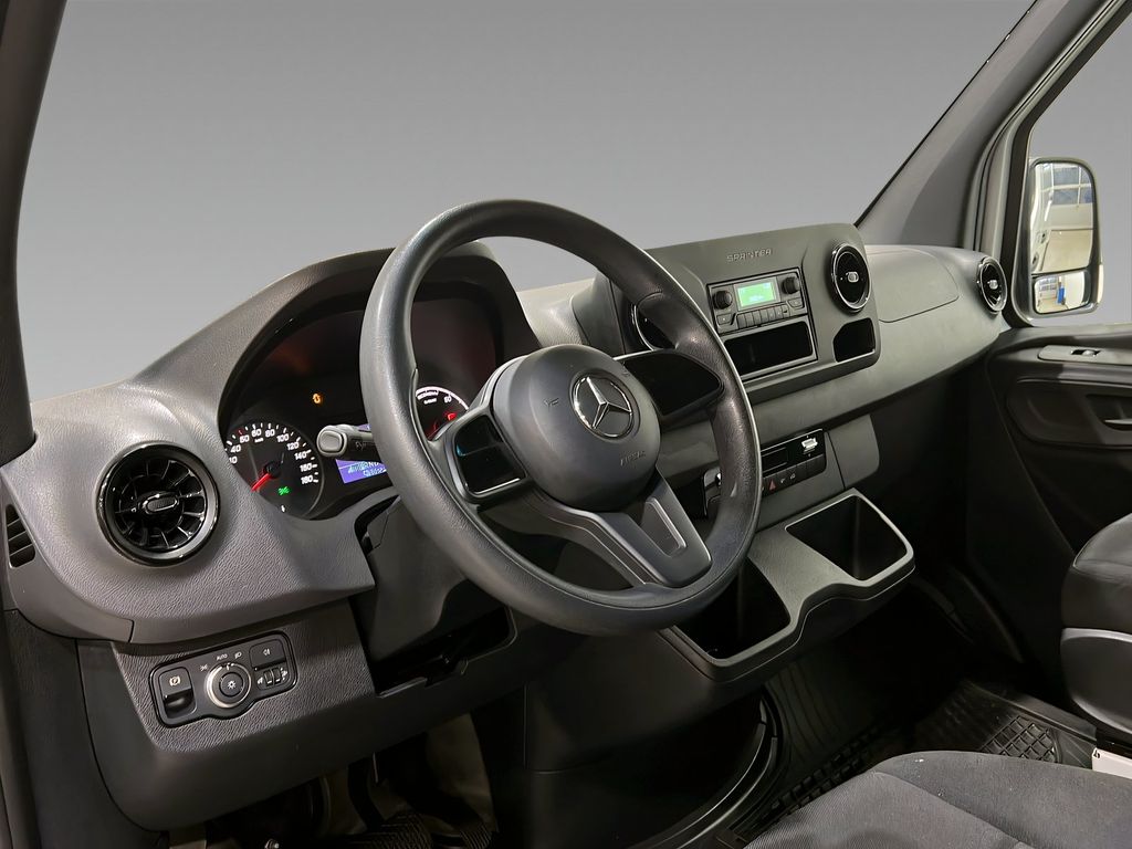 Mercedes-Benz eSprinter 2022