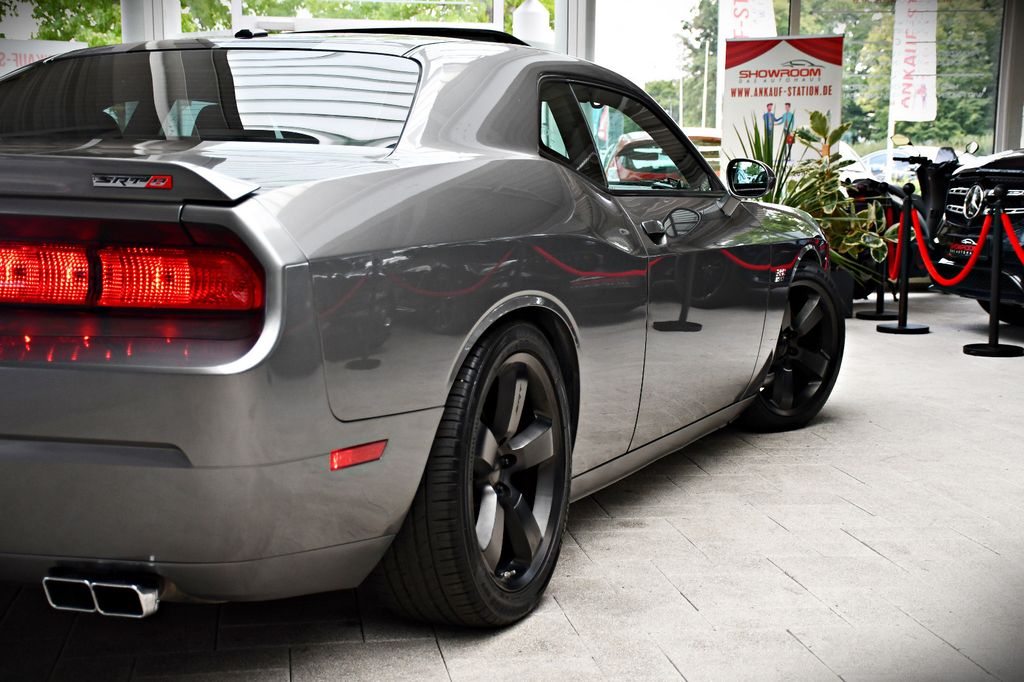 Dodge Challenger 2012