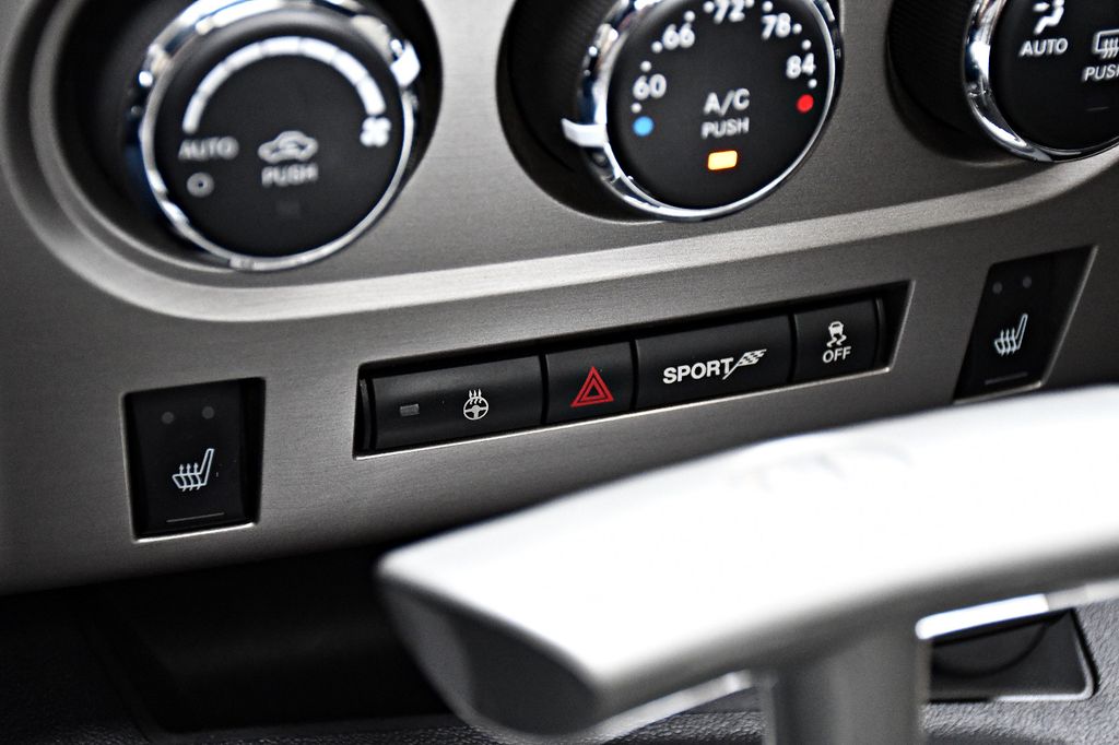 Dodge Challenger 2012