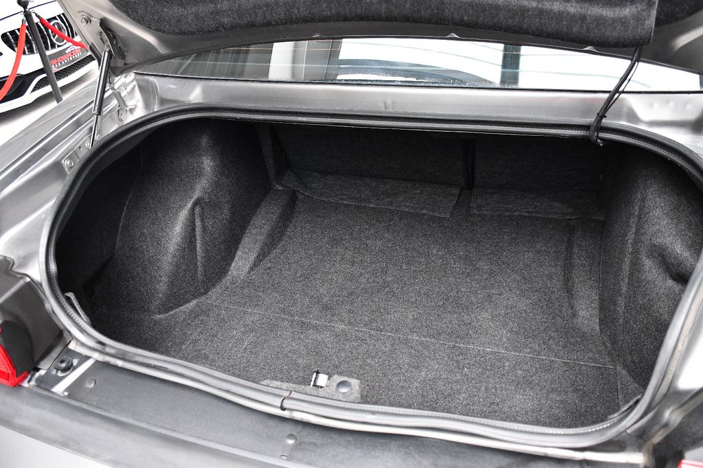 Dodge Challenger 2012