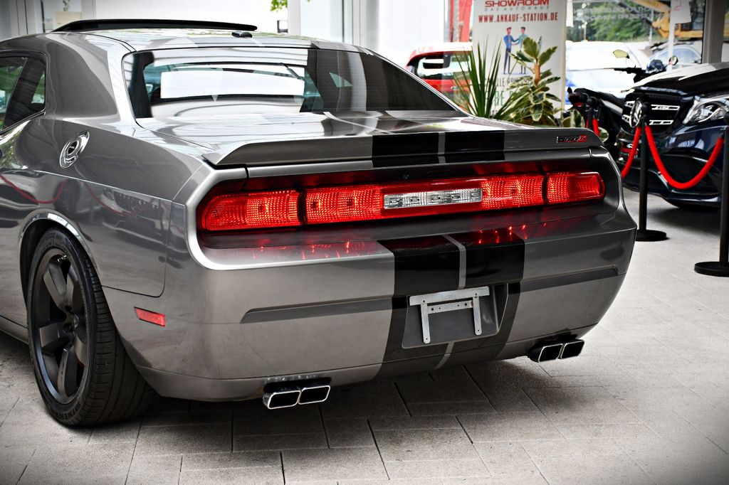 Dodge Challenger 2012