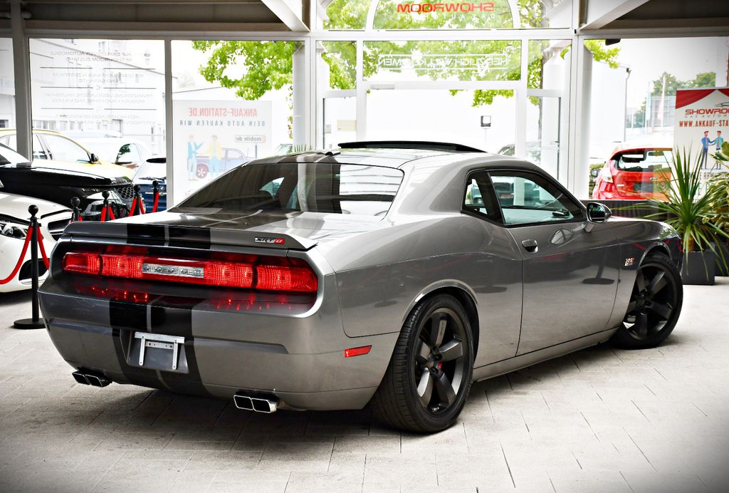 Dodge Challenger 2012