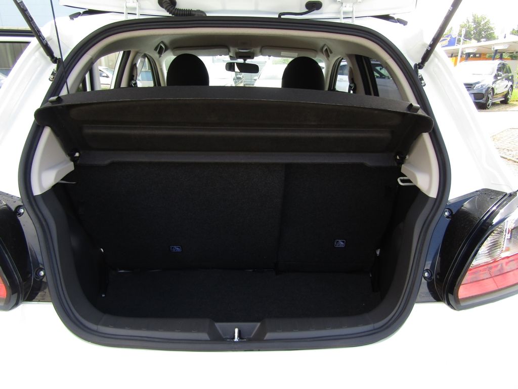 Mitsubishi Space Star 2025