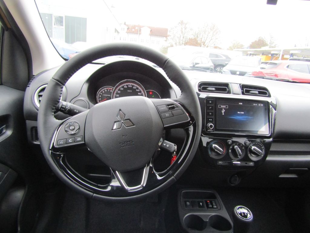 Mitsubishi Space Star 2025