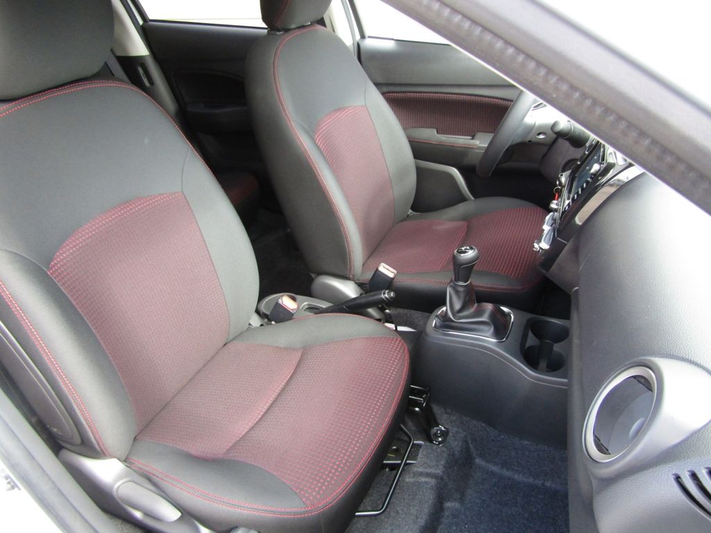 Mitsubishi Space Star 2025