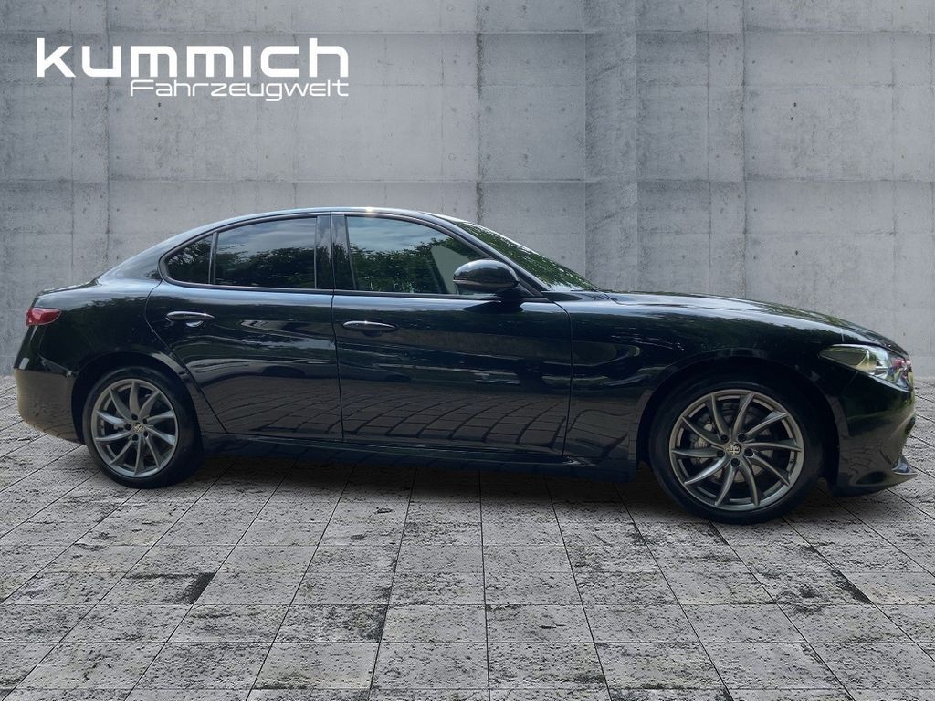 Alfa Romeo Giulia 2023