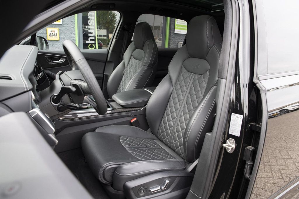 Audi SQ7 2023