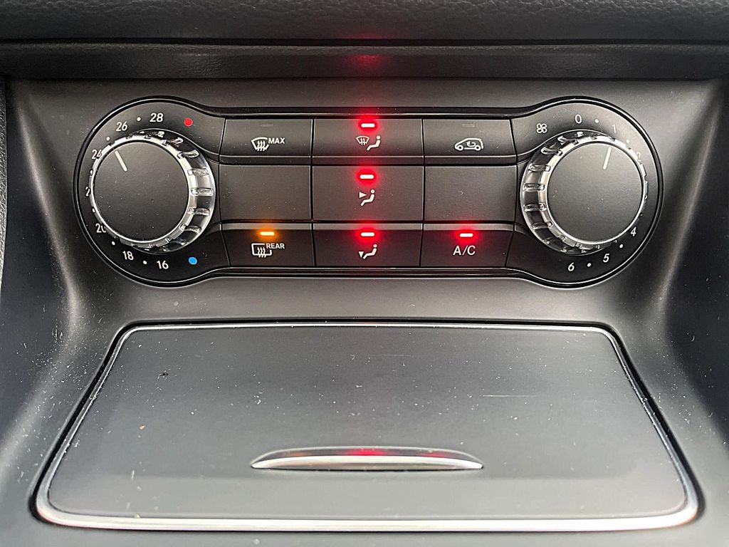 Mercedes-Benz GLA 180 2020