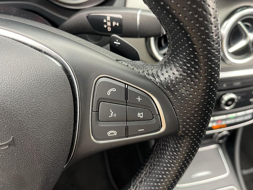 Mercedes-Benz GLA 180 2020