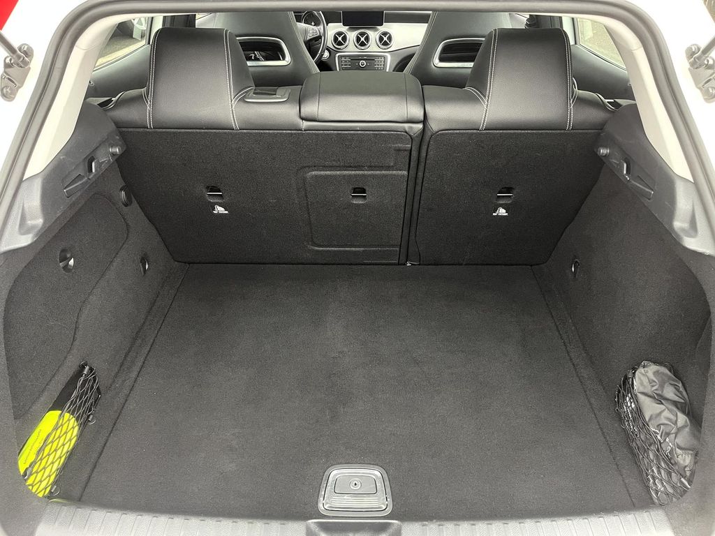 Mercedes-Benz GLA 180 2020